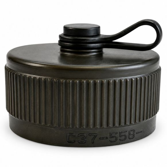 Front view of EMCA Electro-Mechanic C37-558 Receptacle Cap in Green Hard Anodised finish